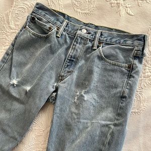 Levi’s 511 distressed straight leg light wash denim jeans size 32 x 32